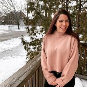 Meet your Posher, Julianna